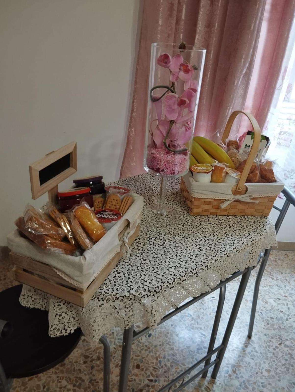 فندق The Family House ليفورنو المظهر الخارجي الصورة