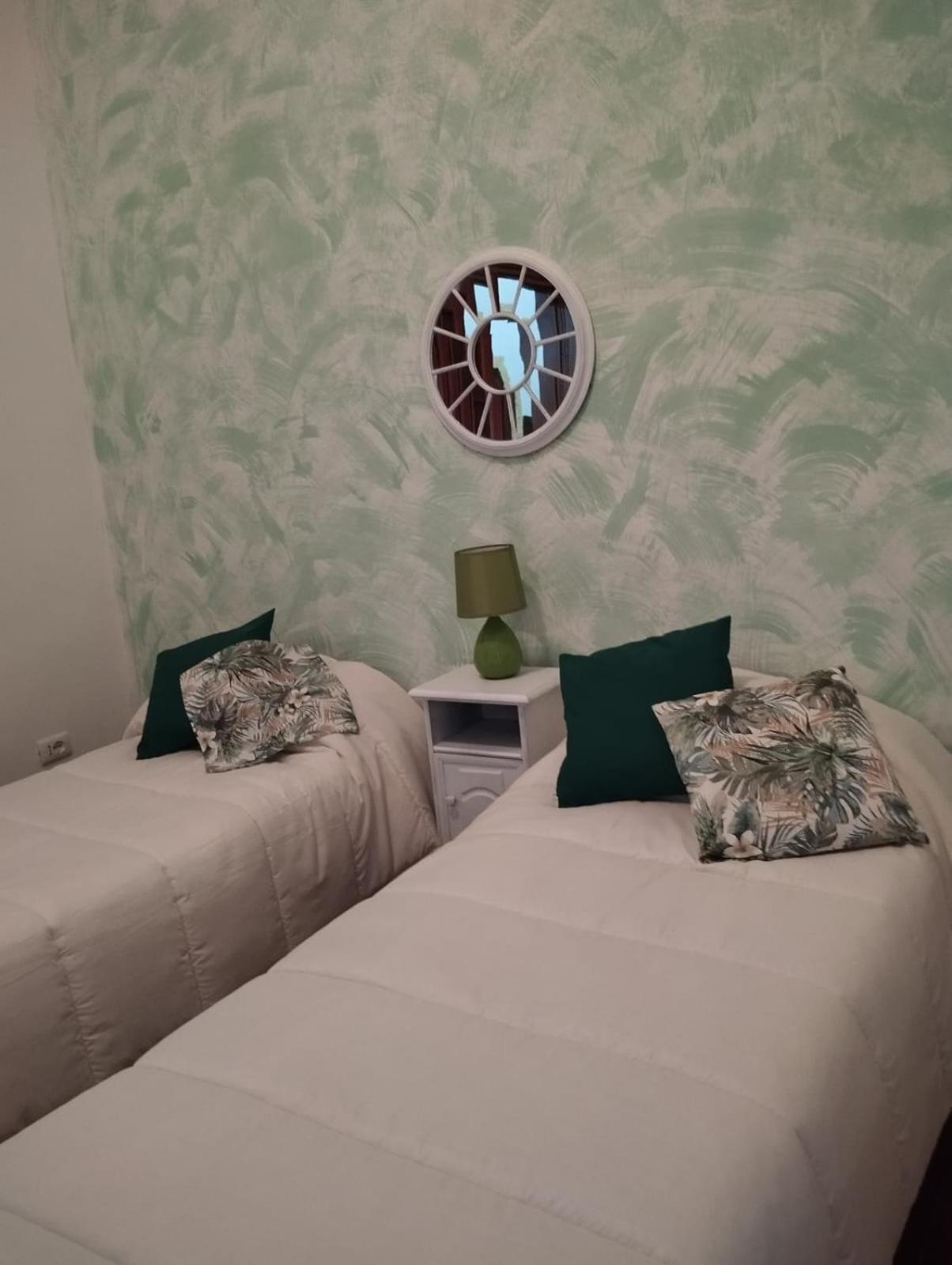 فندق The Family House ليفورنو المظهر الخارجي الصورة
