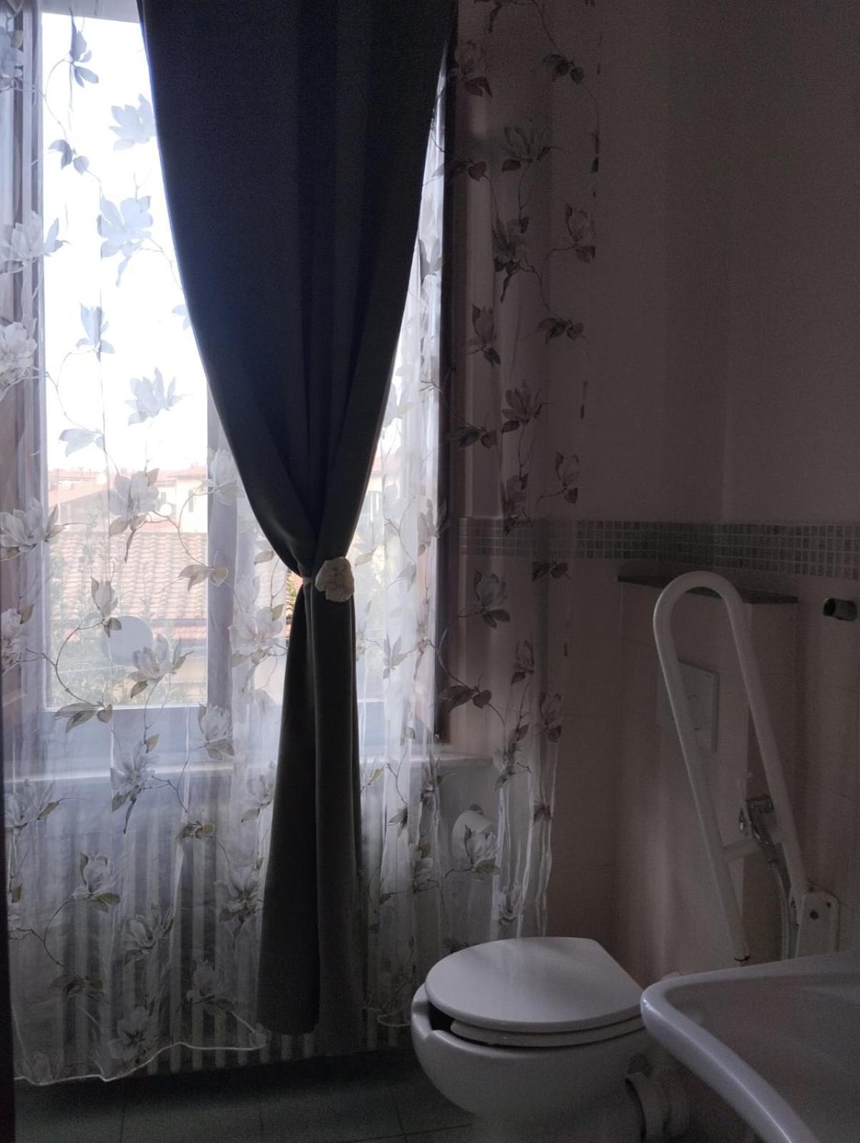 فندق The Family House ليفورنو المظهر الخارجي الصورة